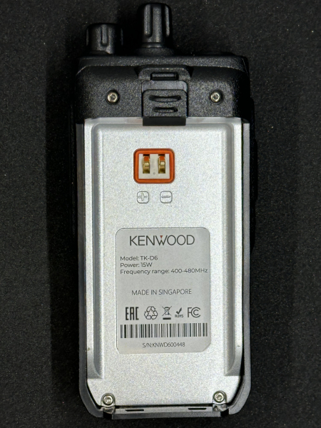 Kenwood TK-D6